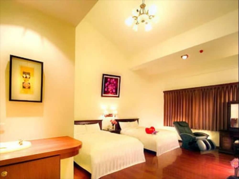 Quadruple Room - Photo 1