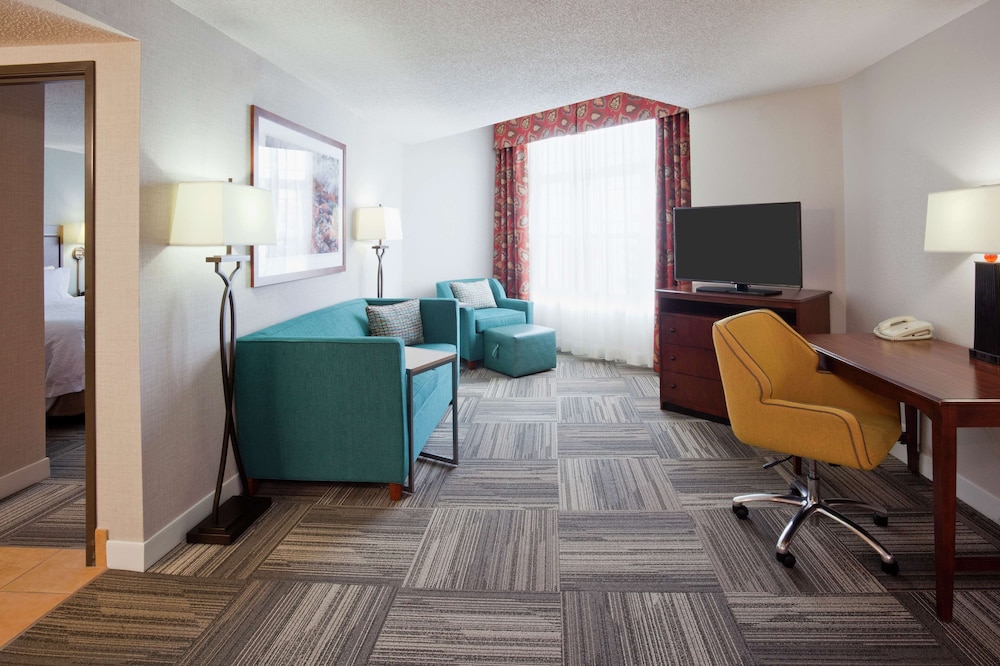 Suite, 1 King Bed, Non Smoking (2 Rooms) photo 2