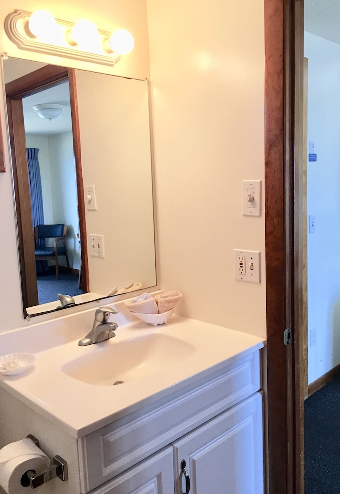 Beachfront One Room Efficiency (2 double beds) photo 2