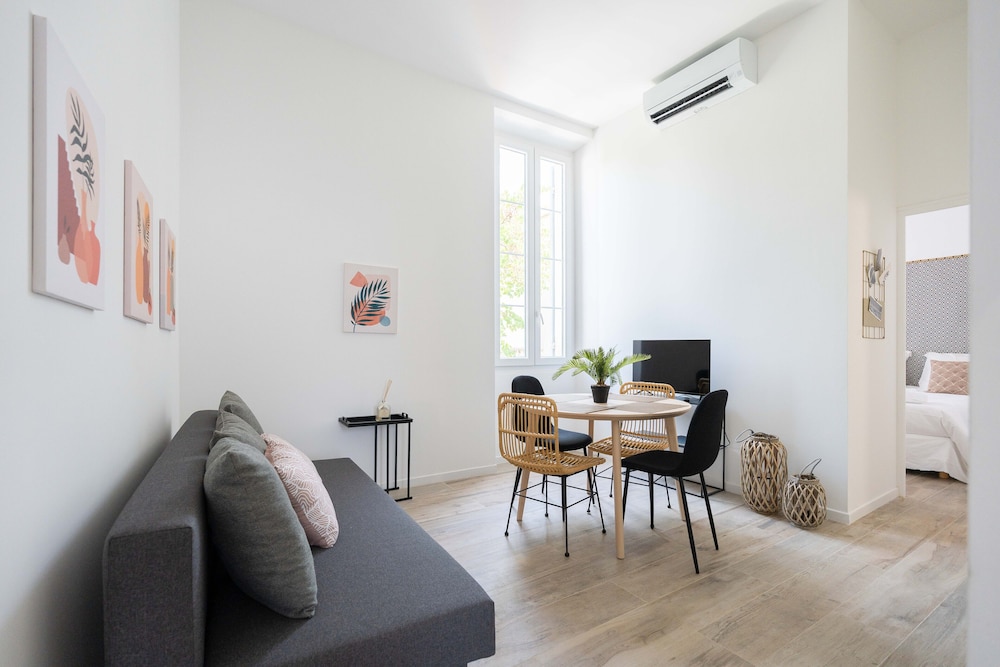 Business Apartment