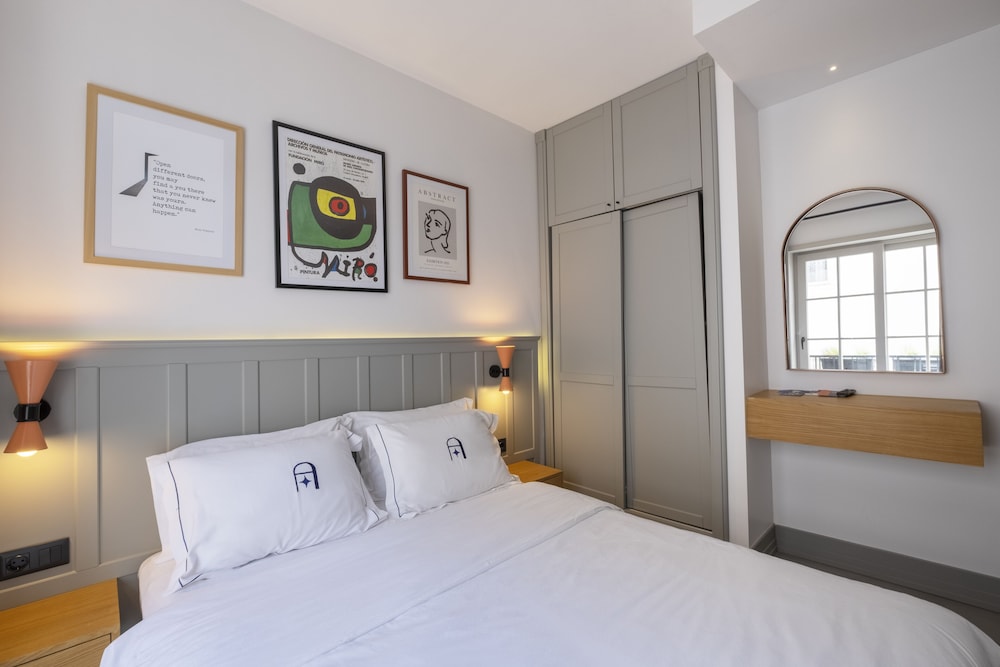 Standard Double Room - Photo 18