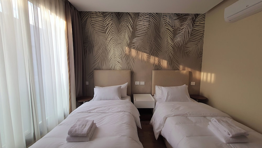 Luxury Apartment (Milena@silverpalm) photo 3