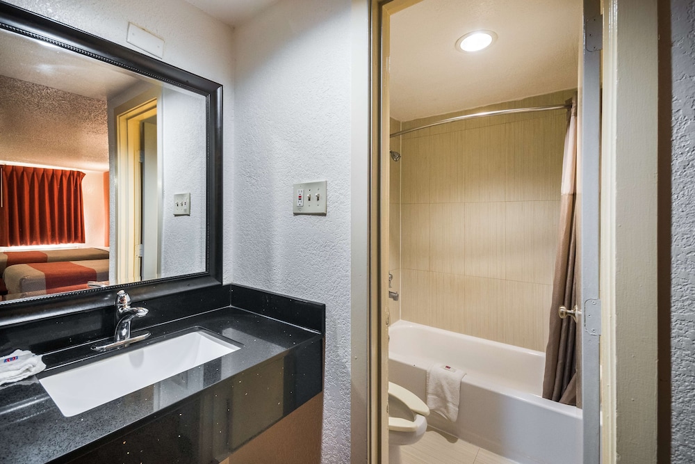 Motel 6 Houston, TX - Brookhollow, Billede 5