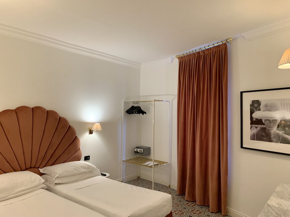 Design Twin Room (Back To Liberty)