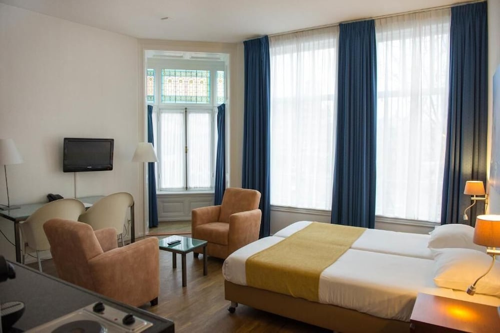 Double or Twin Room, 2 Twin Beds photo 2