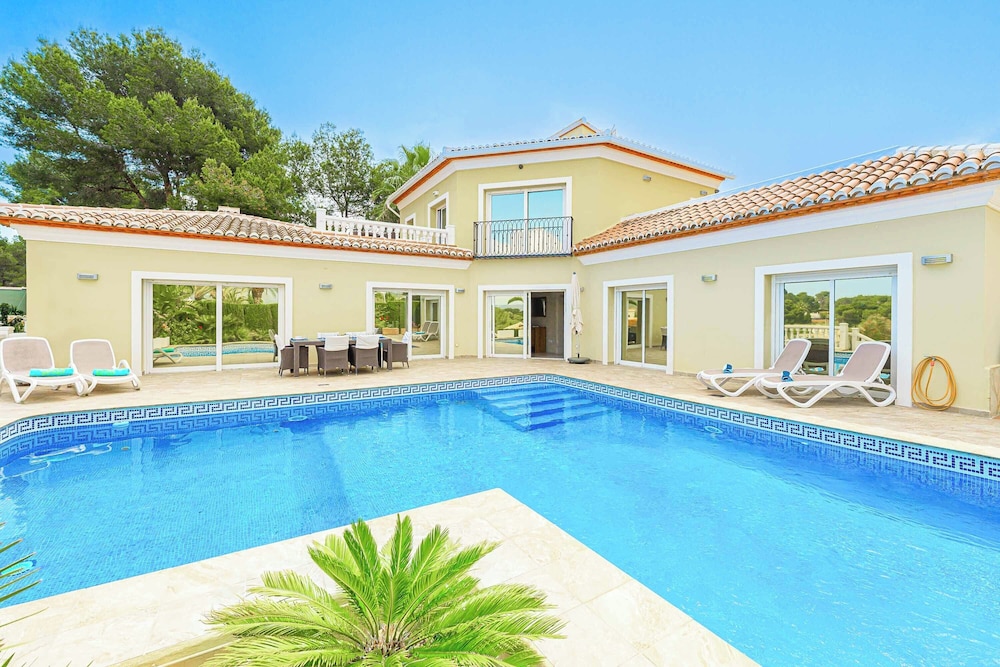 Villa (6 Habitaciones)