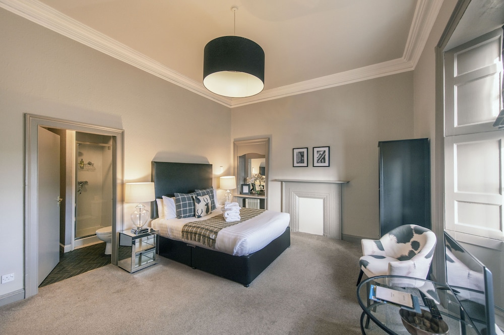 Deluxe Double Room, 1 King Bed, Non Smoking photo 2