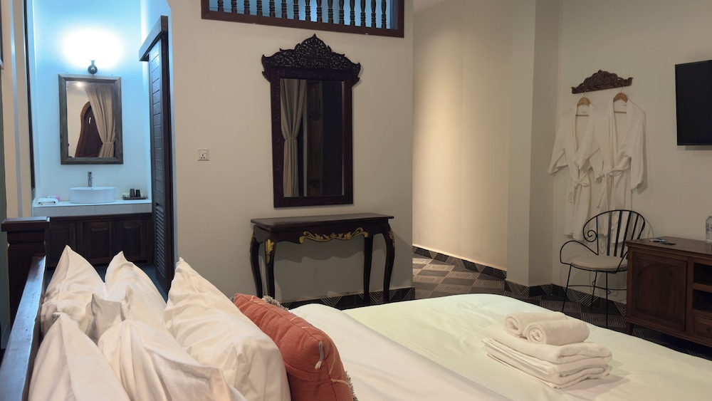 Deluxe Double Room, 1 Bedroom - Photo 7