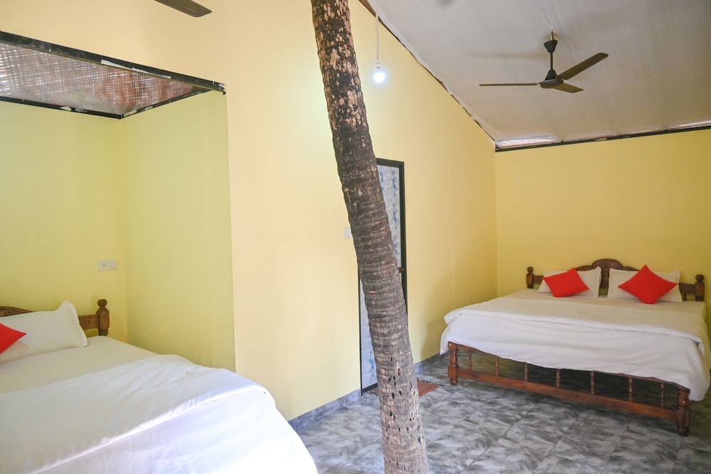 Room, Multiple Beds, Private Bathroom, Garden View