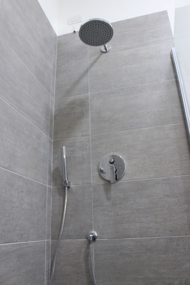 Apartment, 2 Bedrooms - Photo 2