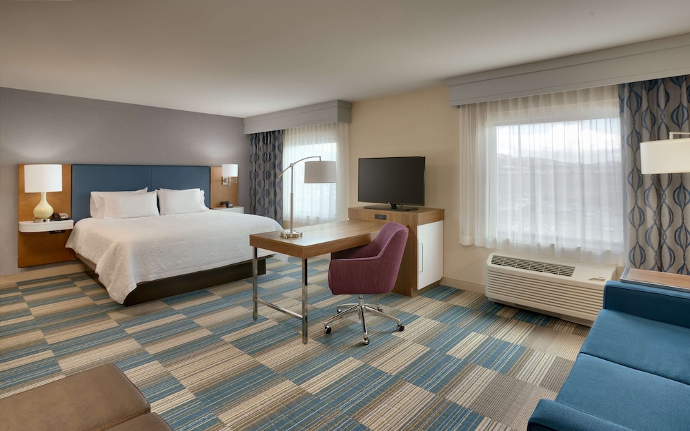 Room, 1 King Bed, Accessible - Photo 2
