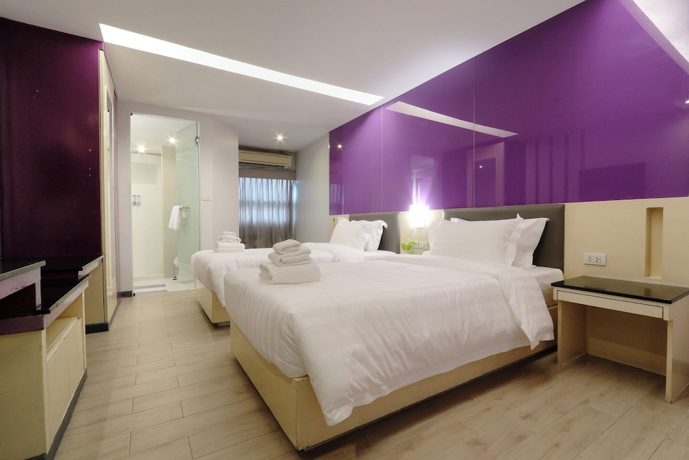 Deluxe Twin Room photo 3