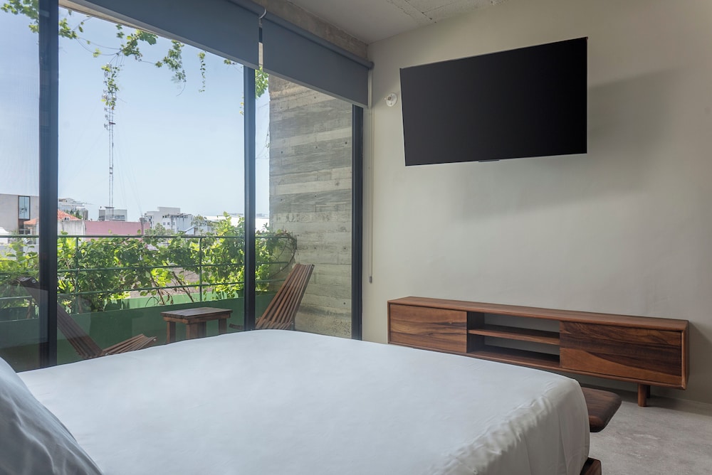 Deluxe Studio, Balcony, City View