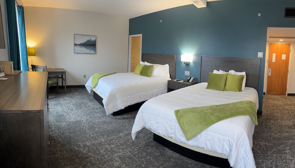 Standard Single Room, 2 Queen Beds, Non Smoking photo 2