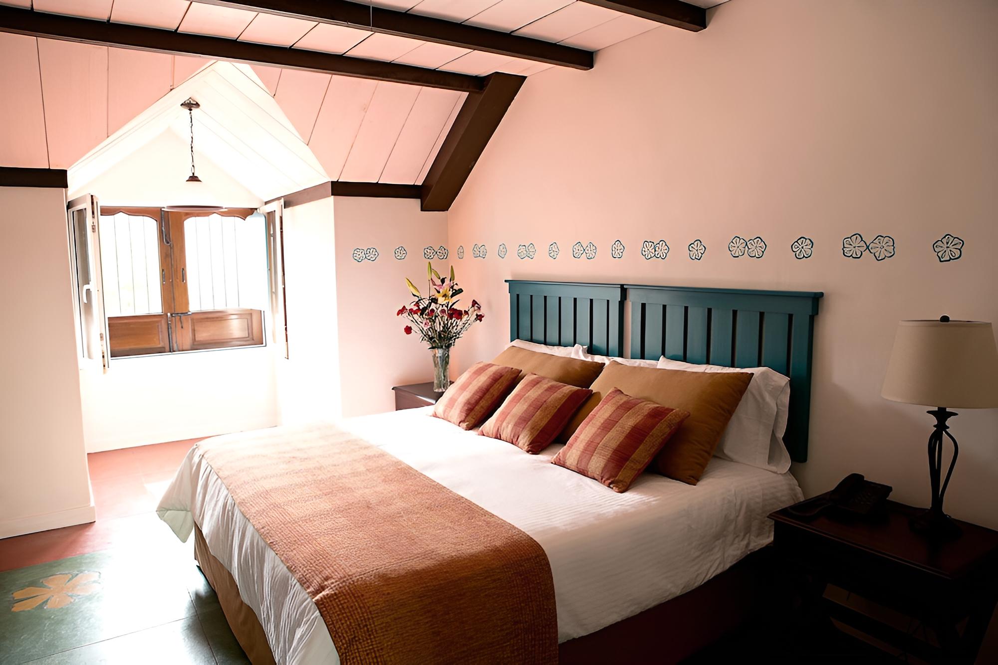 Deluxe Suite 207