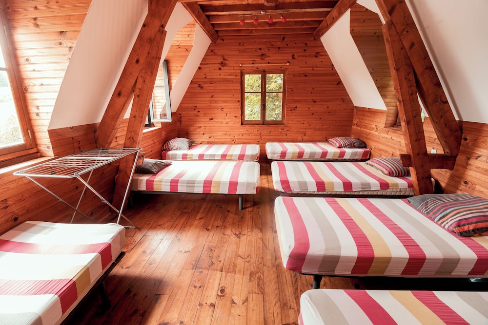 Basic Shared Dormitory, Mountain View
