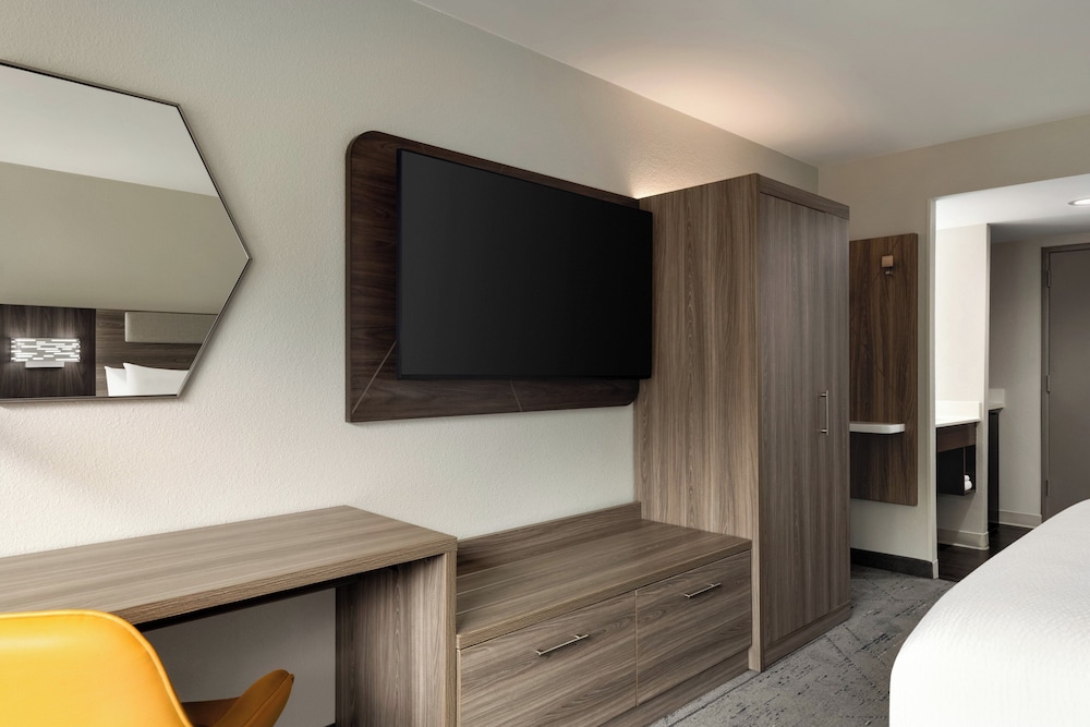 Standard Room, 2 Queen Beds, Accessible (Communications Accessible) - Photo 5
