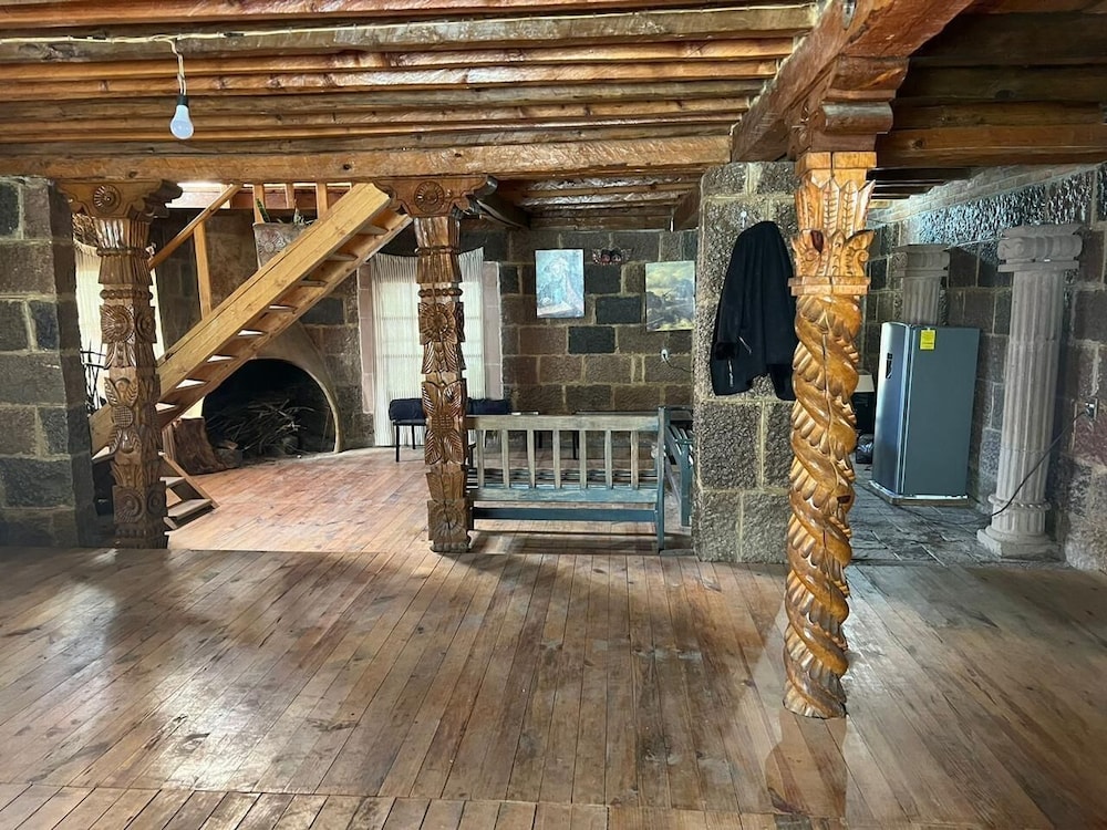 Basic Cabin, 2 Bedrooms photo 1