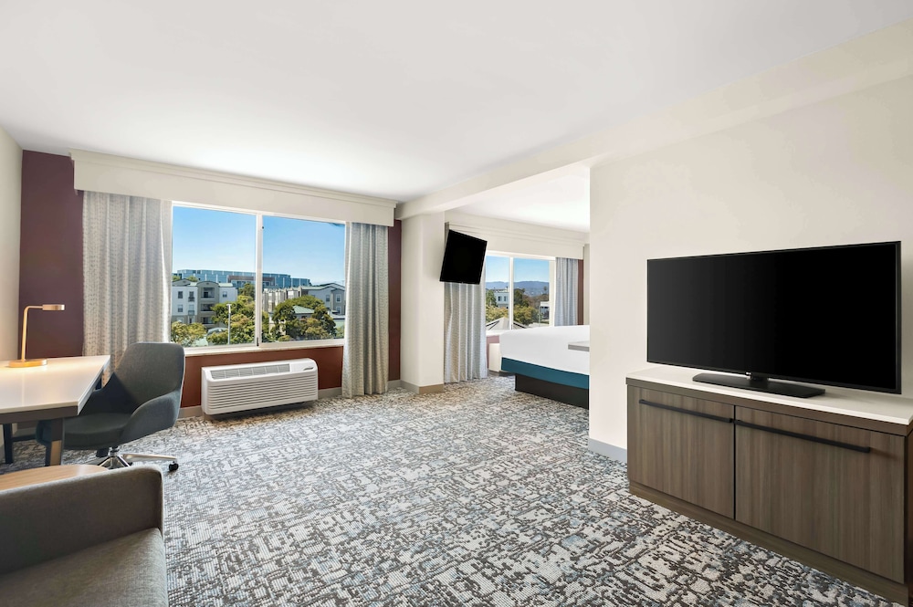 King Bed Bedroom Suite