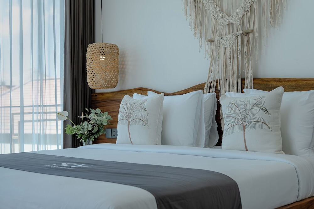 Deluxe Room - Photo 18