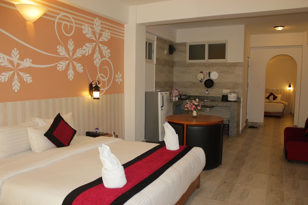 Family Suite - Lake View Room