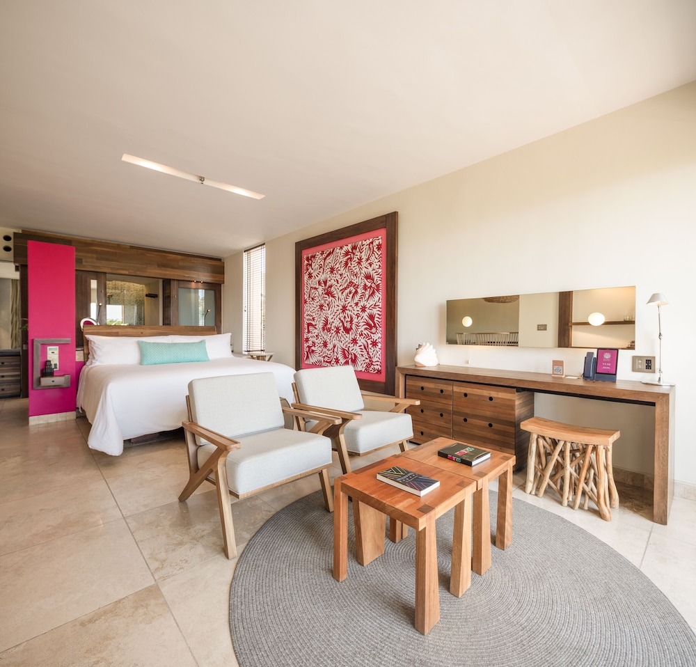 Junior Suite Adults