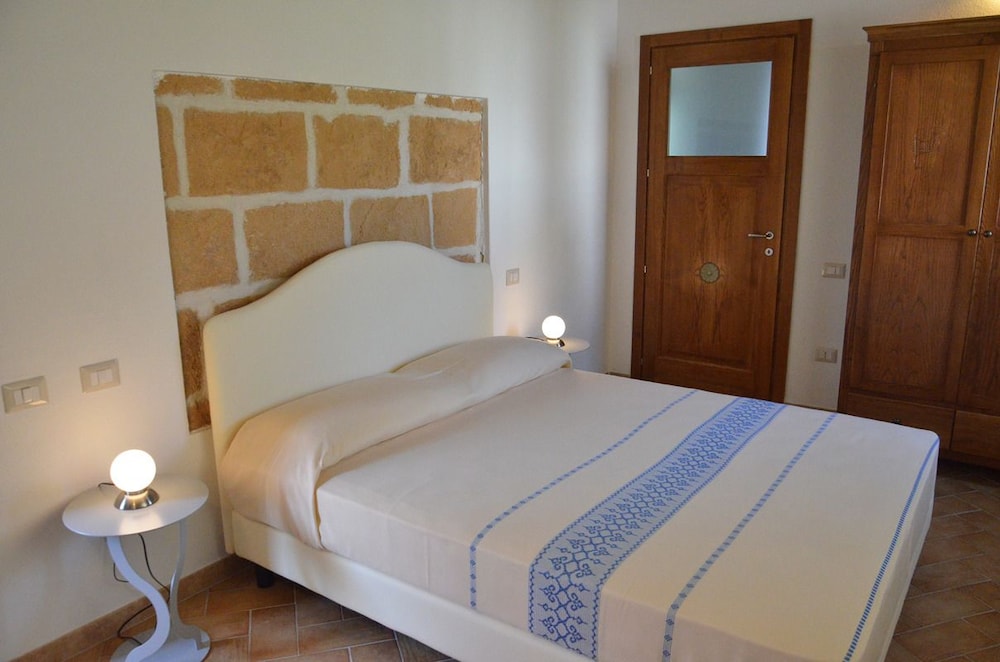 Double or Twin Room photo 2