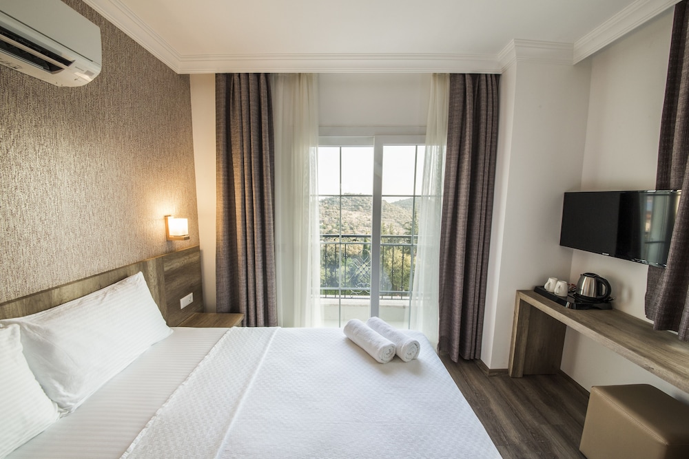 Deluxe Double Room (Ena) photo 2