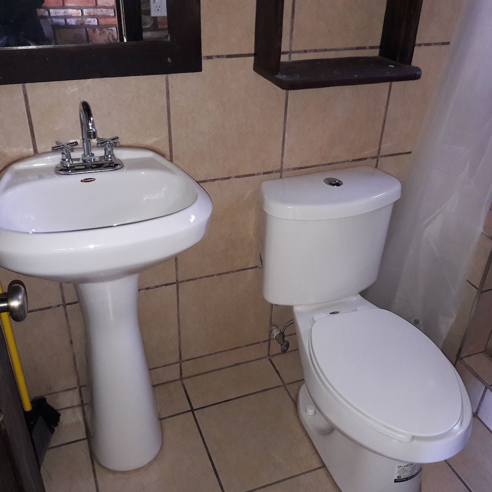 Family Cabin, 1 Bedroom, Non Smoking, Pets Allowed photo 2