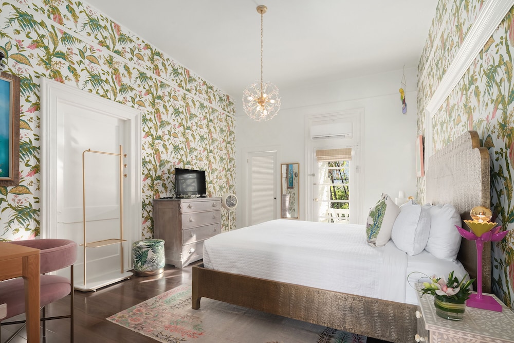 Room 7 - Second Floor - 21+ Adult Only