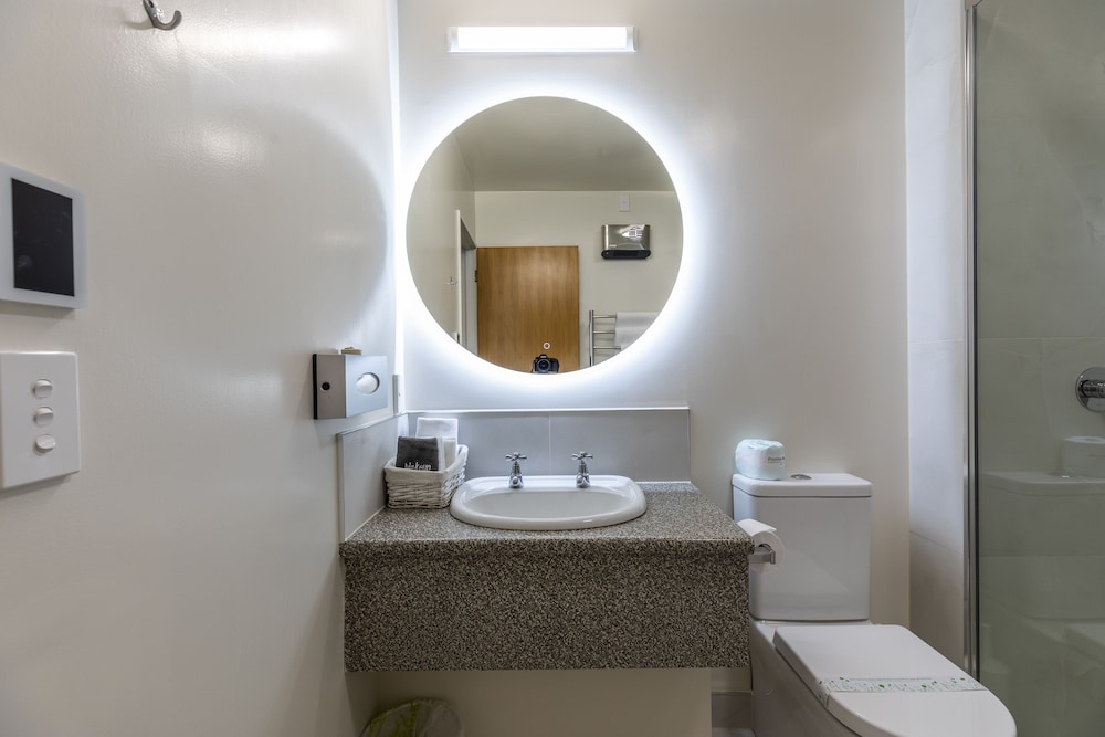 One Bedroom Unit thumbnail 6