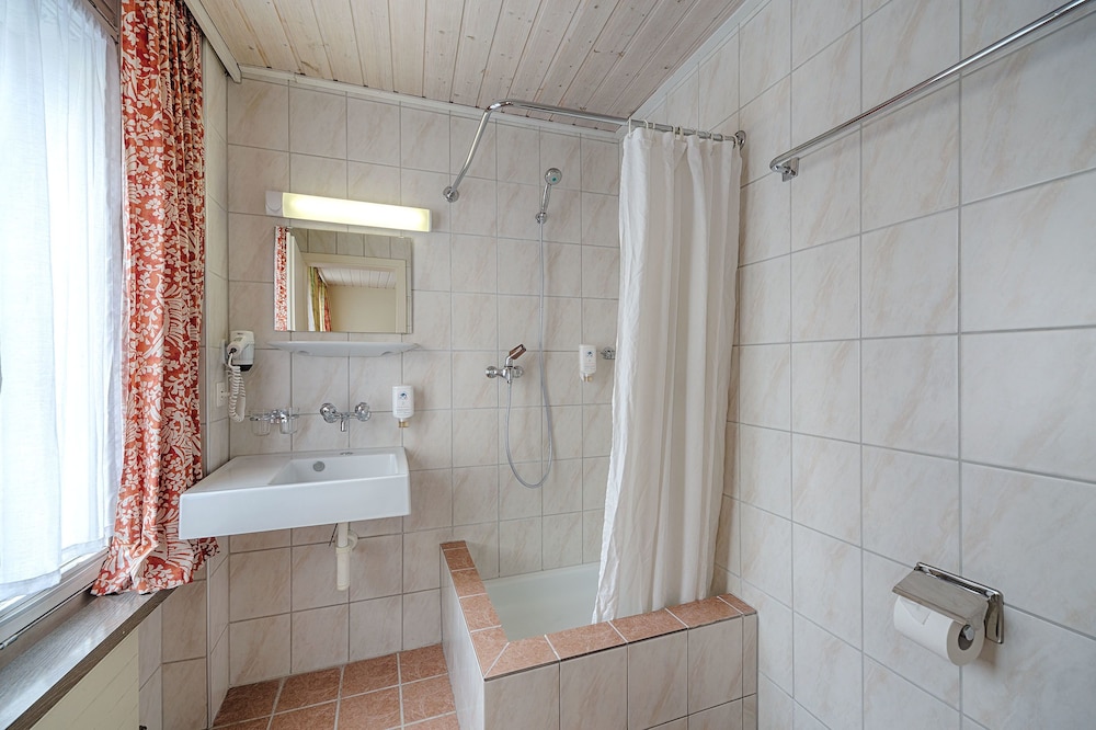 Standard Single Room photo 2