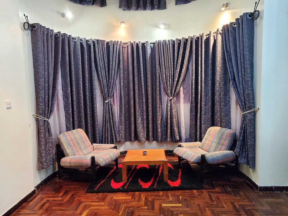 Executive Suite photo 2
