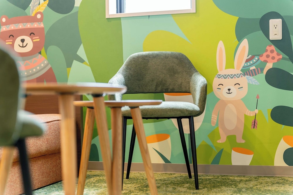 Forest-Themed Family Room - Photo 10