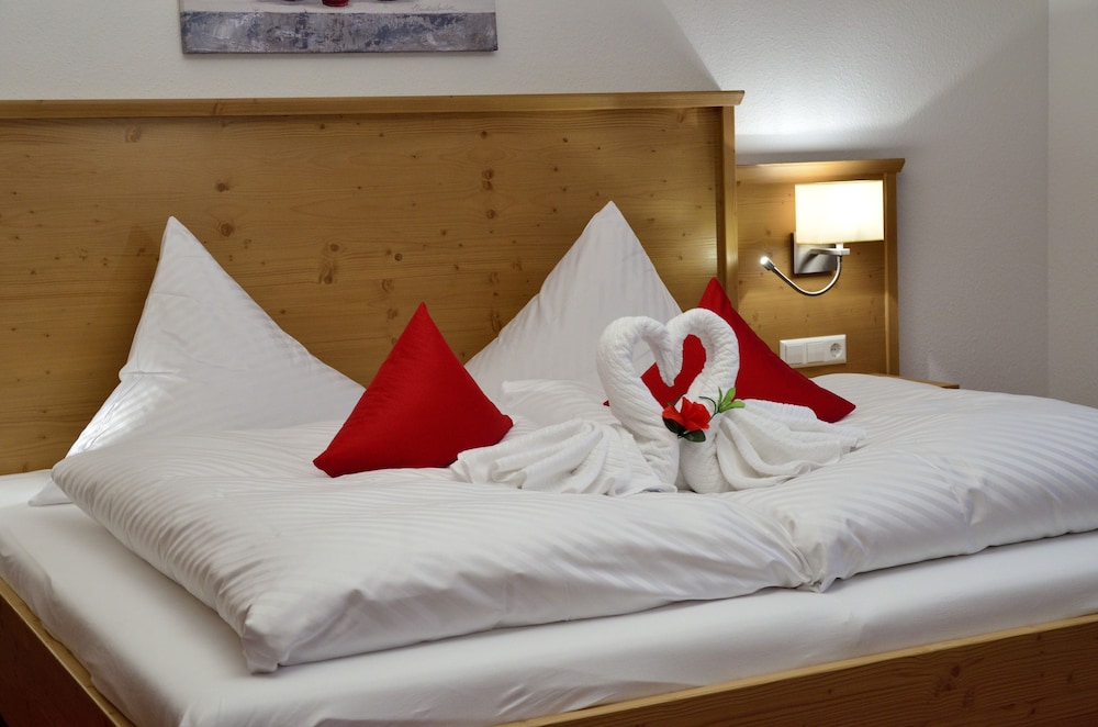 Suite, 1 Bedroom, Balcony, Mountain View