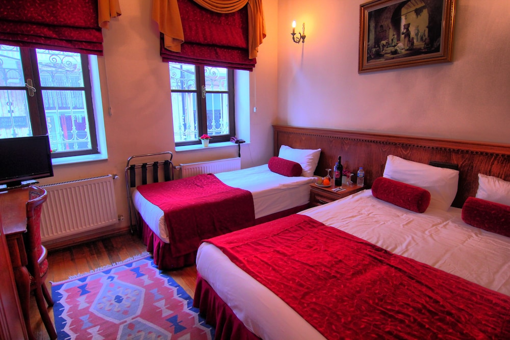 Standard Triple Room photo 2