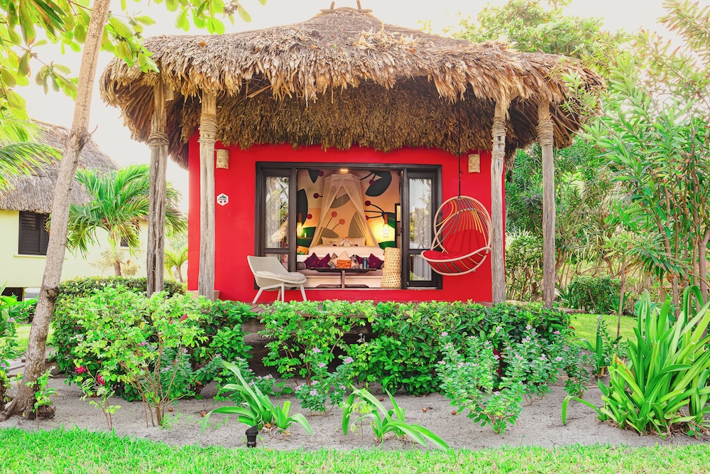 Seabreeze Beach Casita 1 King Bed photo 3
