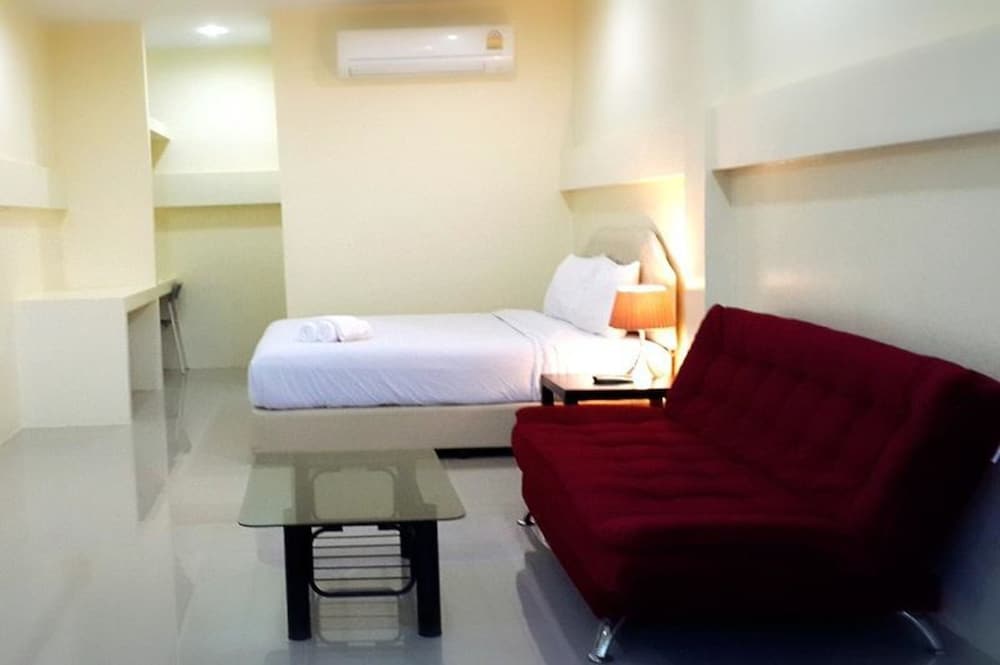 Superior Double Room with Sofa Bed photo 3