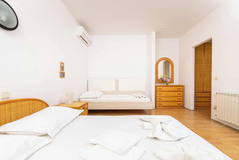 Triple Room, Balcony, Sea View photo 3