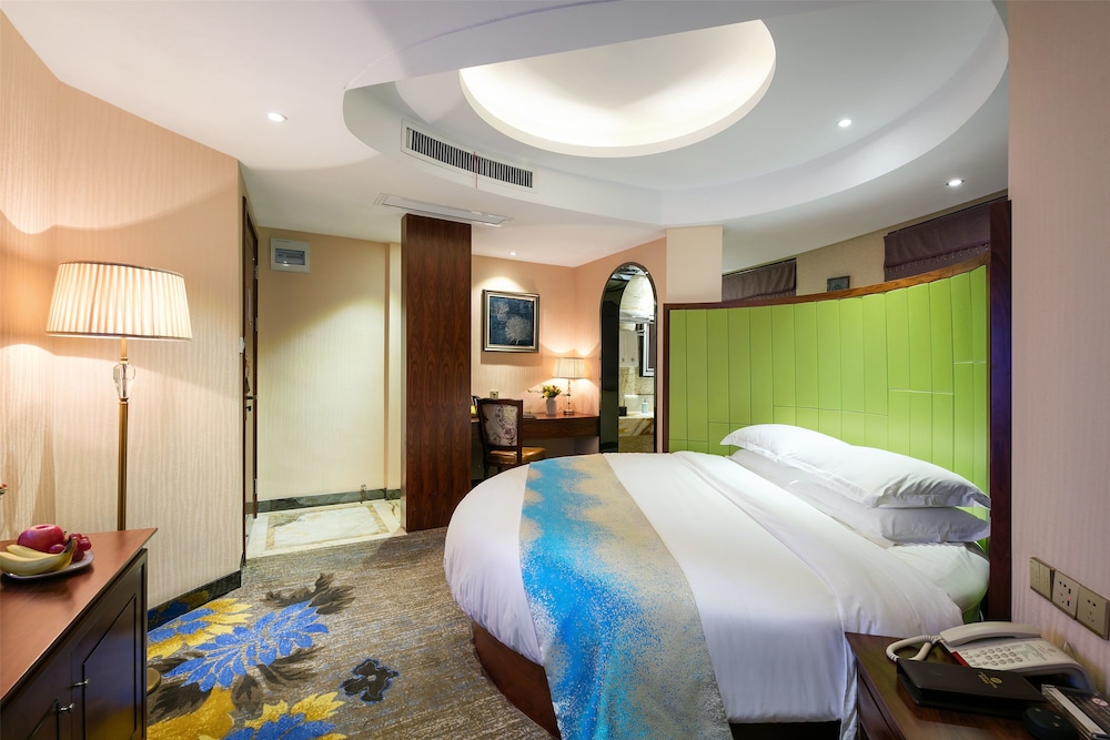 Exclusive Double Room (Round Bed)
