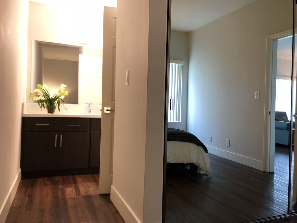 Westwood Apartments, Foto 12