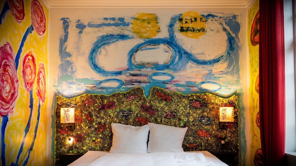 Gallery Double Room (Aksel Kror)