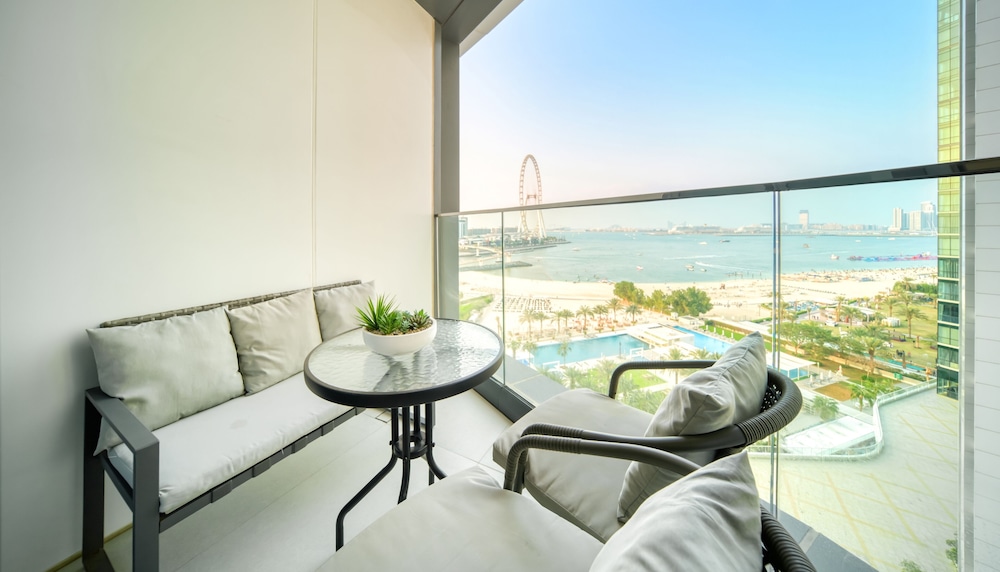 Panoramic Apartment, 3 Bedrooms, Sea View photo 2