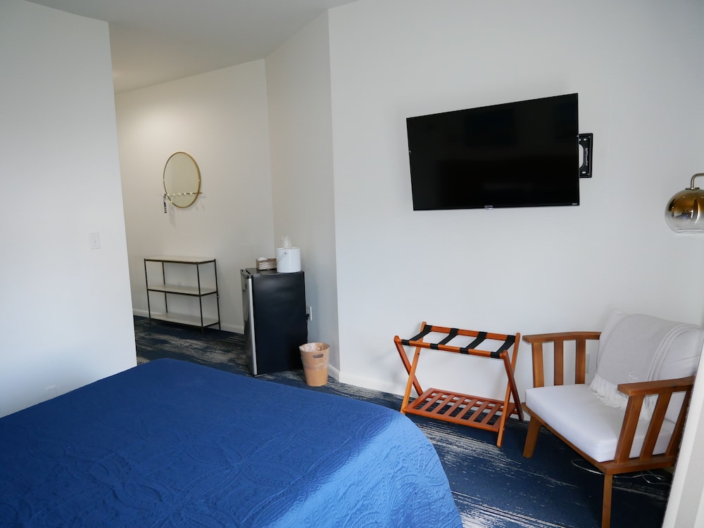 Room, 1 Queen Bed, Accessible photo 1