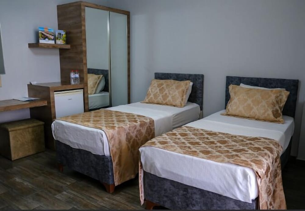 Family Double or Twin Room photo 1