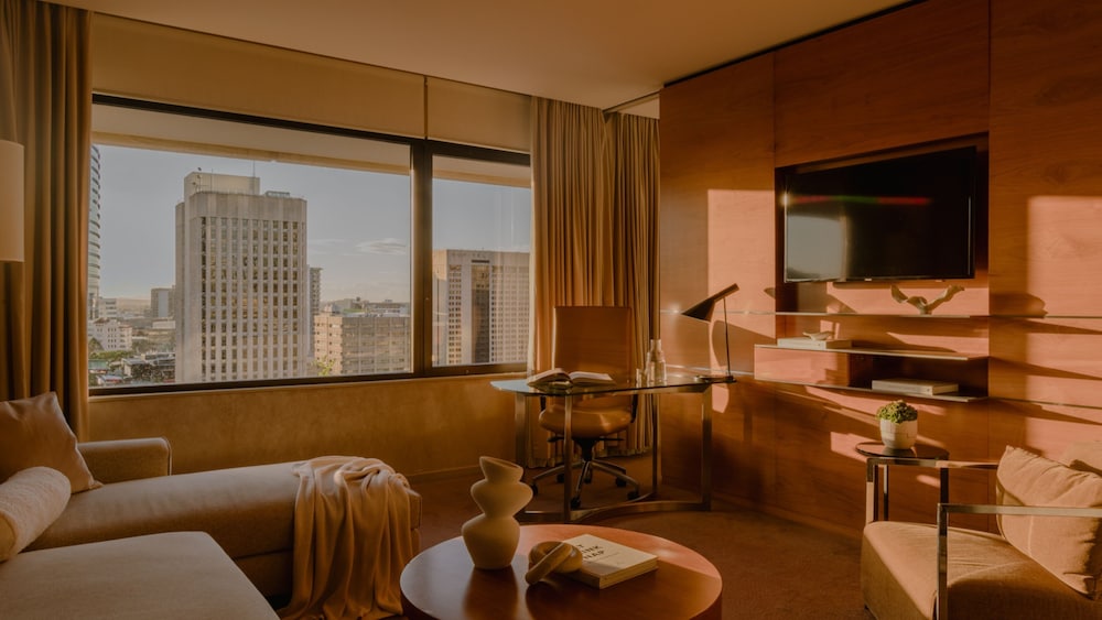 Suite, 1 Bedroom, Club Lounge Access (High Floor)