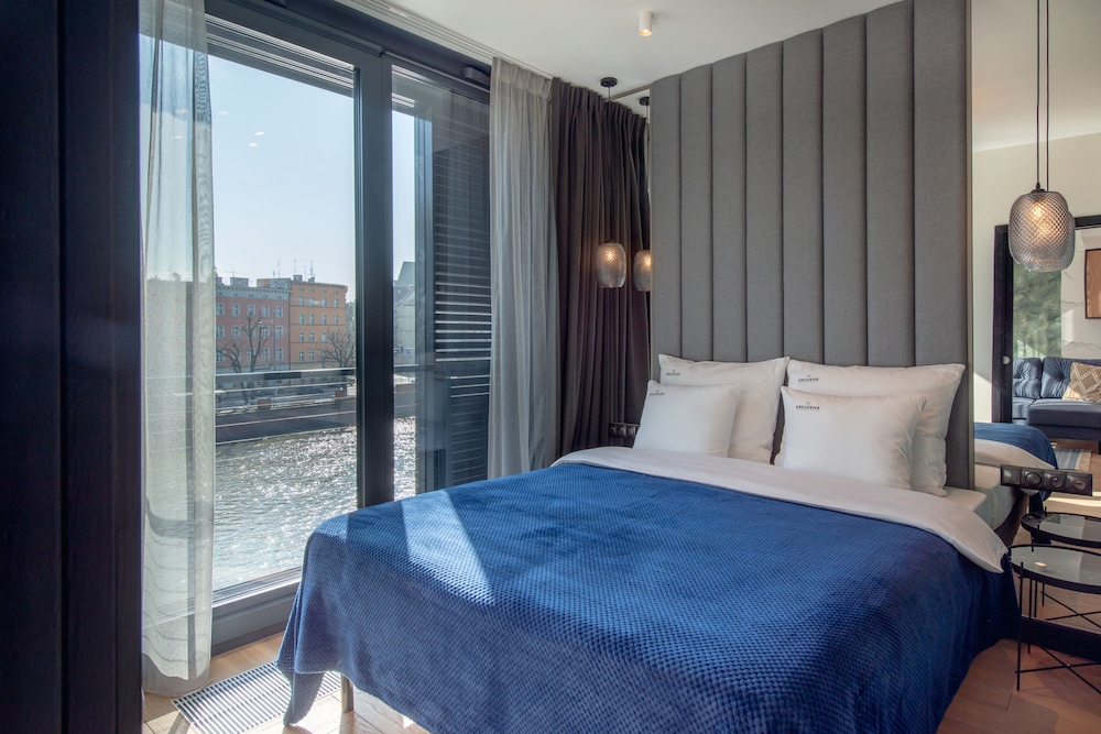 Deluxe Suite, 1 Bedroom, River View photo 1
