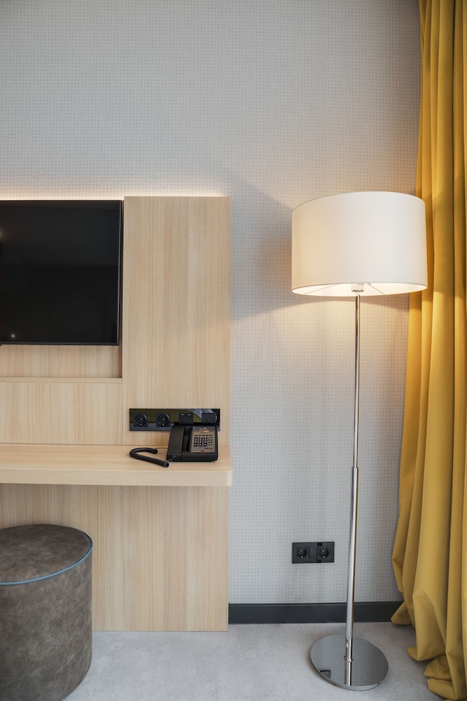 Standard Double Room, 1 King Bed photo 2
