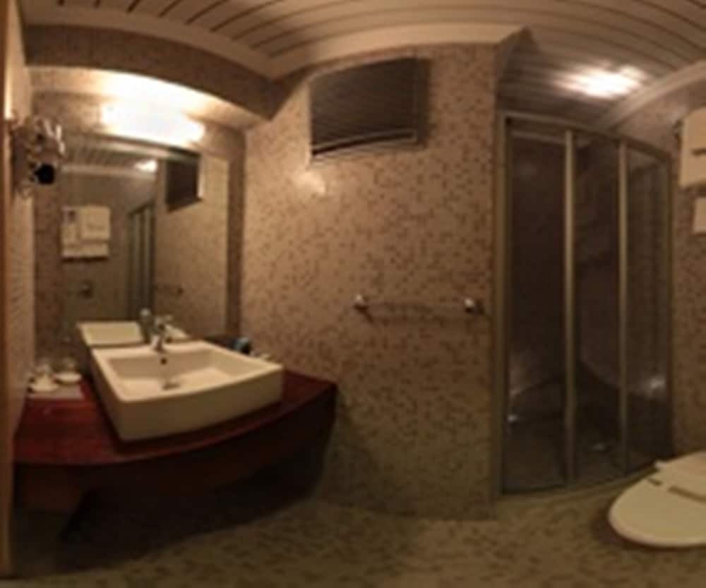 Standard Room photo 2