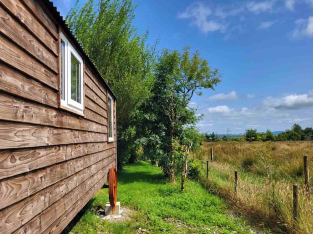 Comfort Cabin, Hill View photo 3